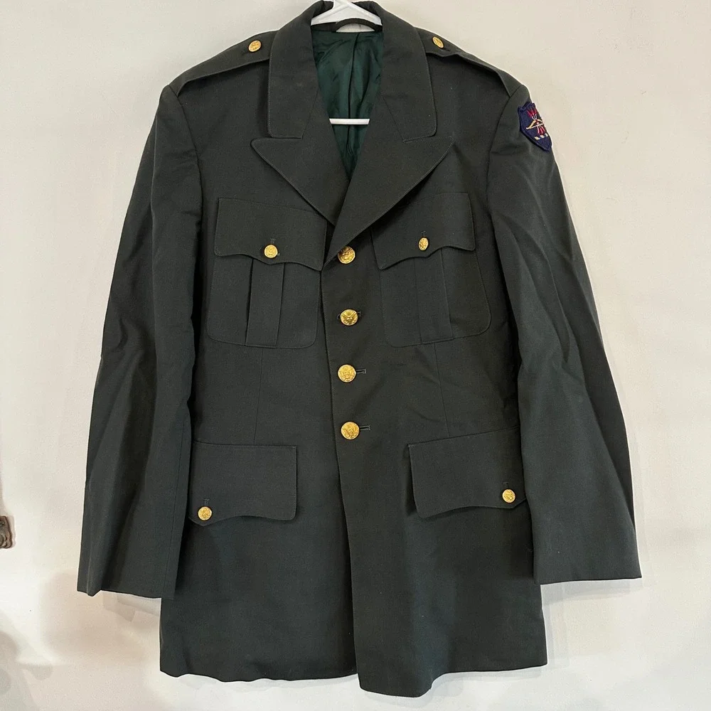 US Army Green Service Uniform Dress Coat Jacket AG-489 40R Gold Eagle Buttons